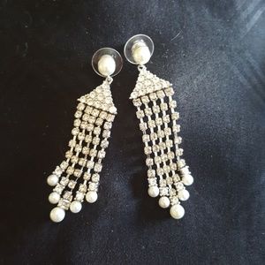 Marilyn Monroe dangles